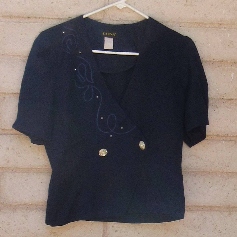 REINA Medium Fancy Navy Short Sleeve Cross Front Top